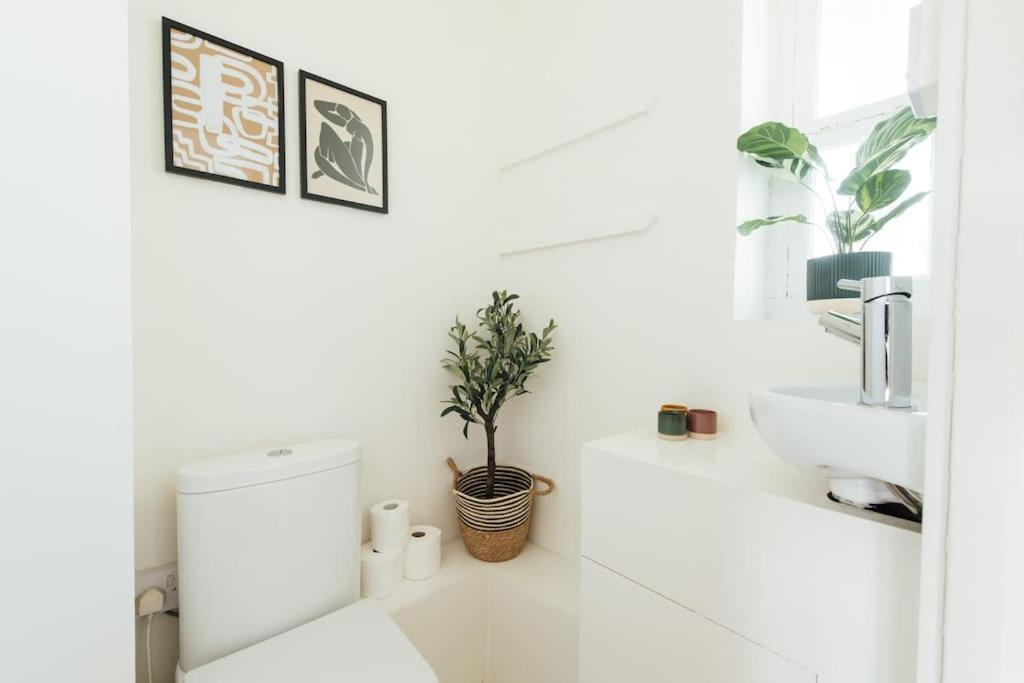 Charming 2 Bedroom Flat In The Heart Of Kings Cross, Londra Dış mekan fotoğraf