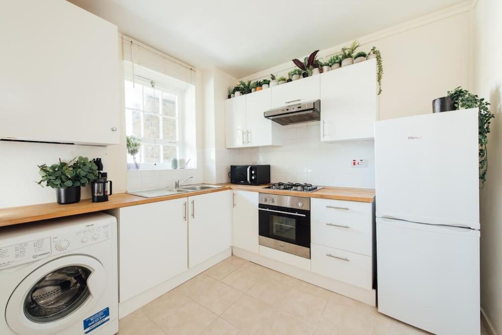 Charming 2 Bedroom Flat In The Heart Of Kings Cross, Londra Dış mekan fotoğraf